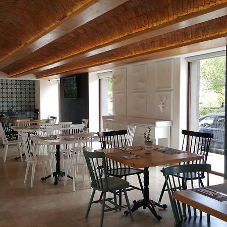 拉巴斯大教堂酒店 外观 照片 Interior of the restaurant