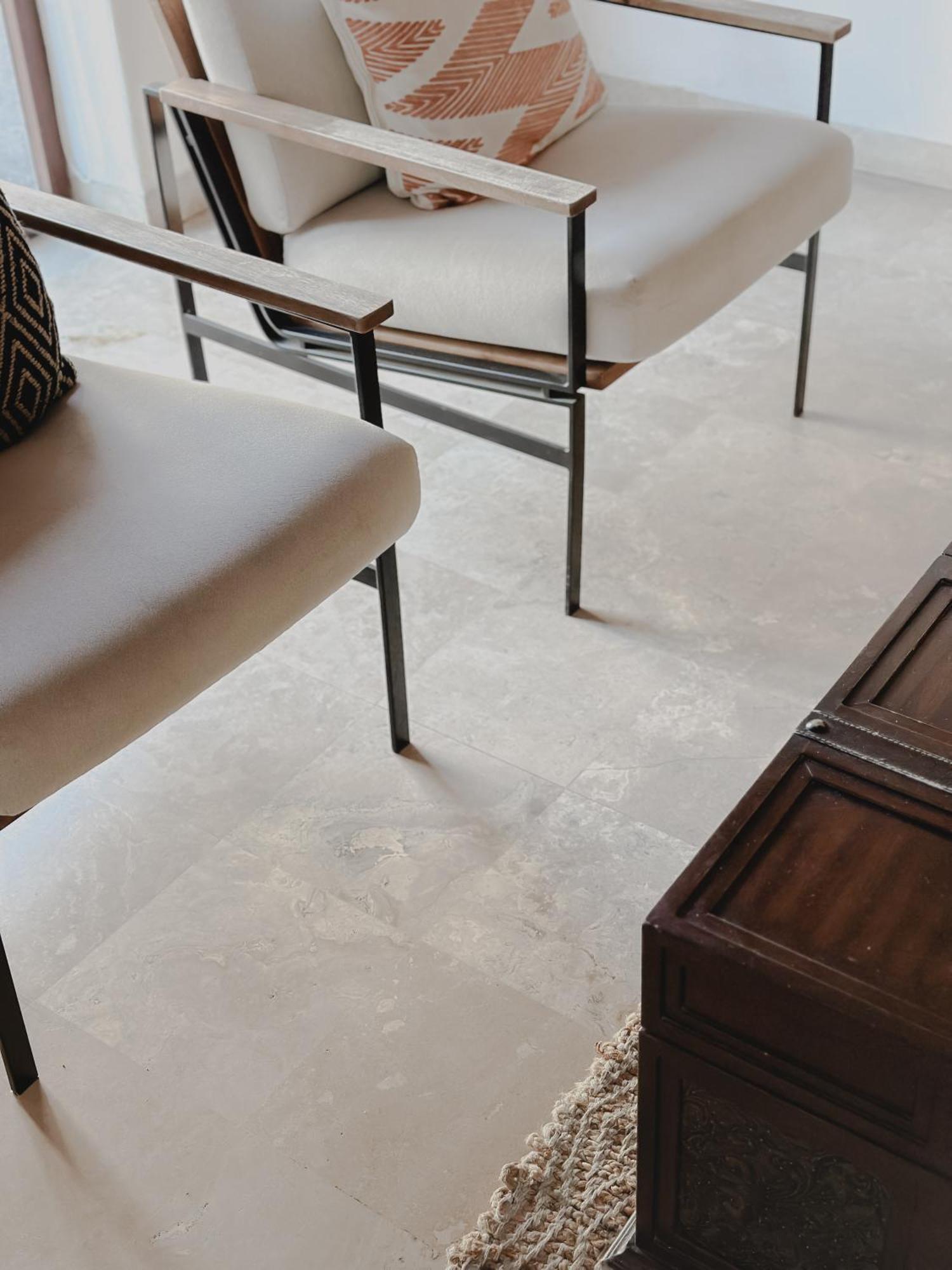 拉巴斯大教堂酒店 外观 照片 A floor made of limestone