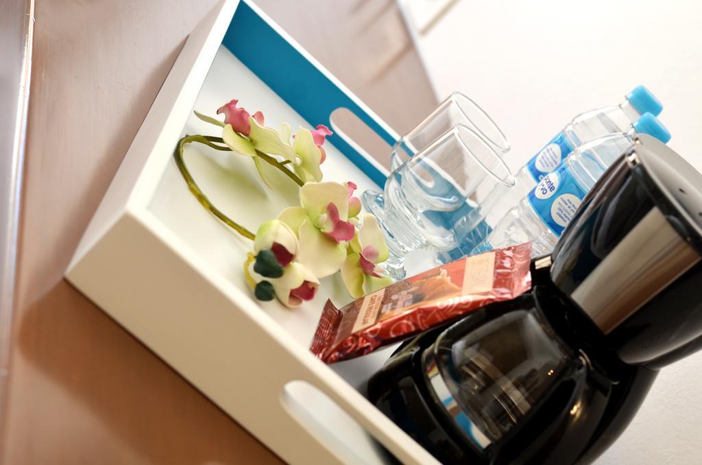 拉巴斯大教堂酒店 外观 照片 A typical hotel room amenity tray